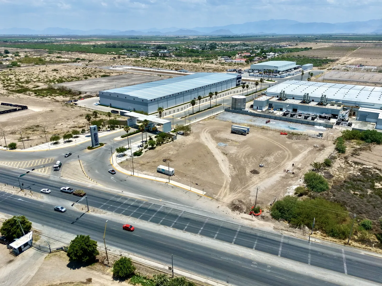 Vista aérea de Laguna Industrial Park y el bulevar Torreón–Matamoros, Coahuila